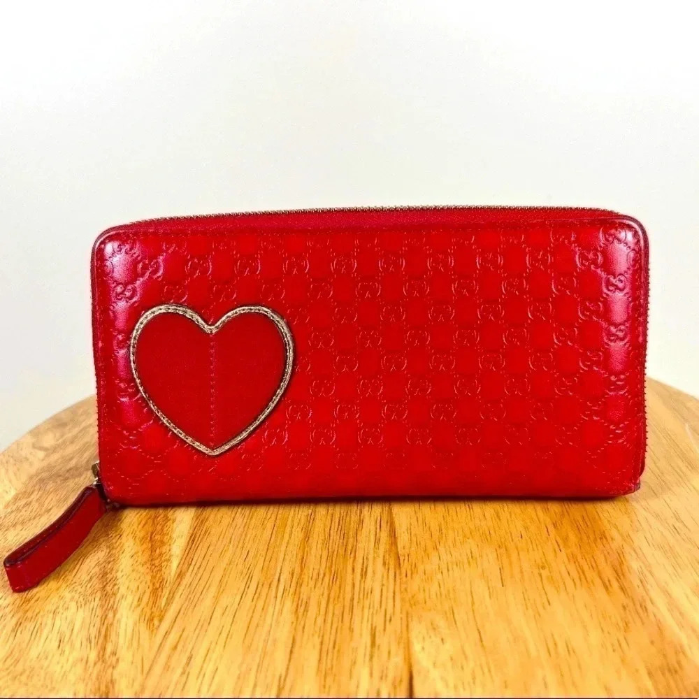 Gucci Red Leather Microguccissima Zip Around Wallet - Picture 6 of 13